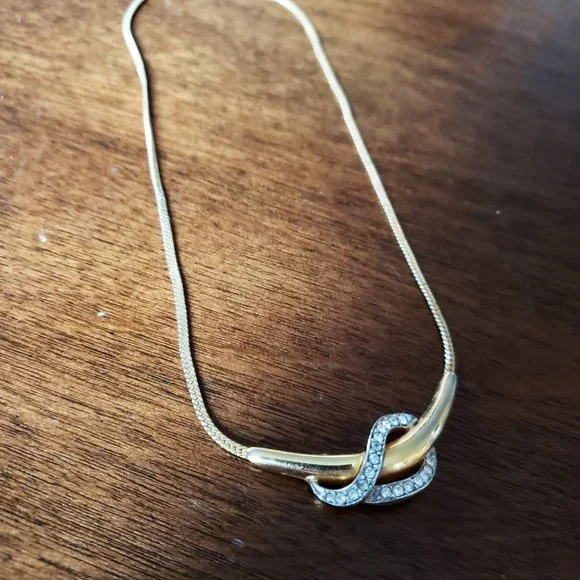 Mario Valentino Vintage Gold Plated Necklace - Picture 3 of 6